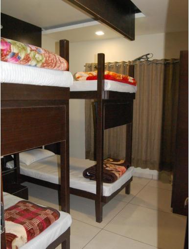 Hotel Poonam Palace 乌贾因 客房 照片